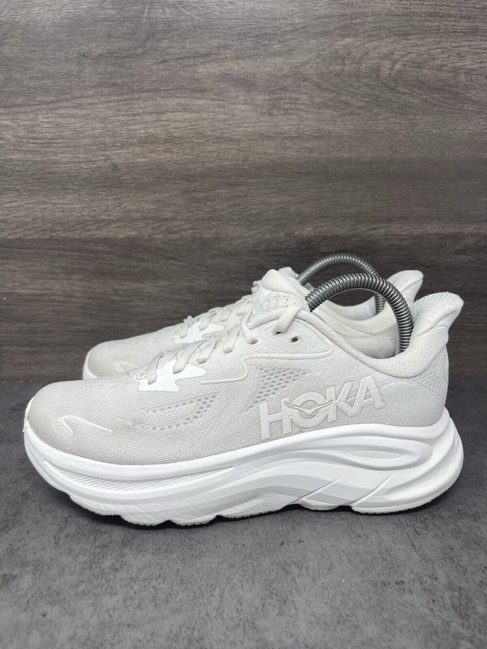 Hoka Clifton 10 Womens Size 7 Wide White Cushioned Road Running Walking Shoes
